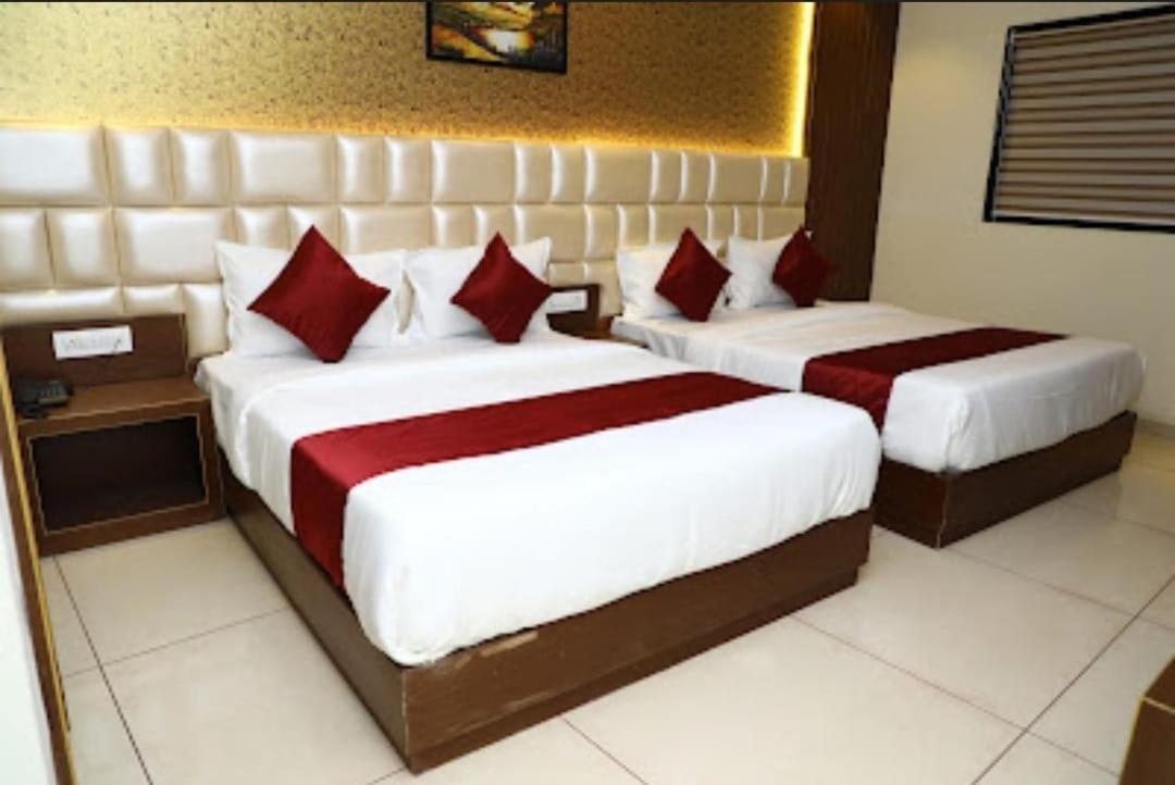 Hotel Hindustan Residency Thane Buitenkant foto